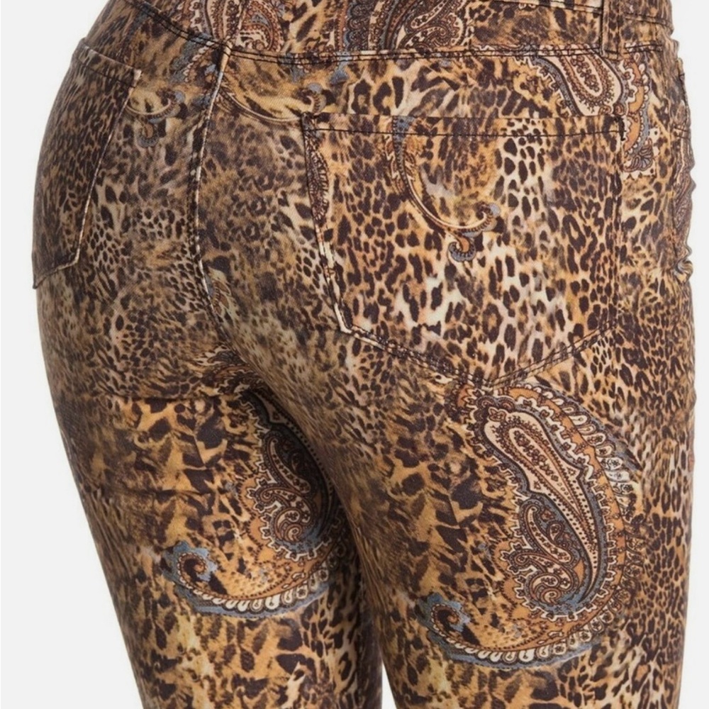 L'AGENCE Animal Print Apparel - Picture 5 of 7